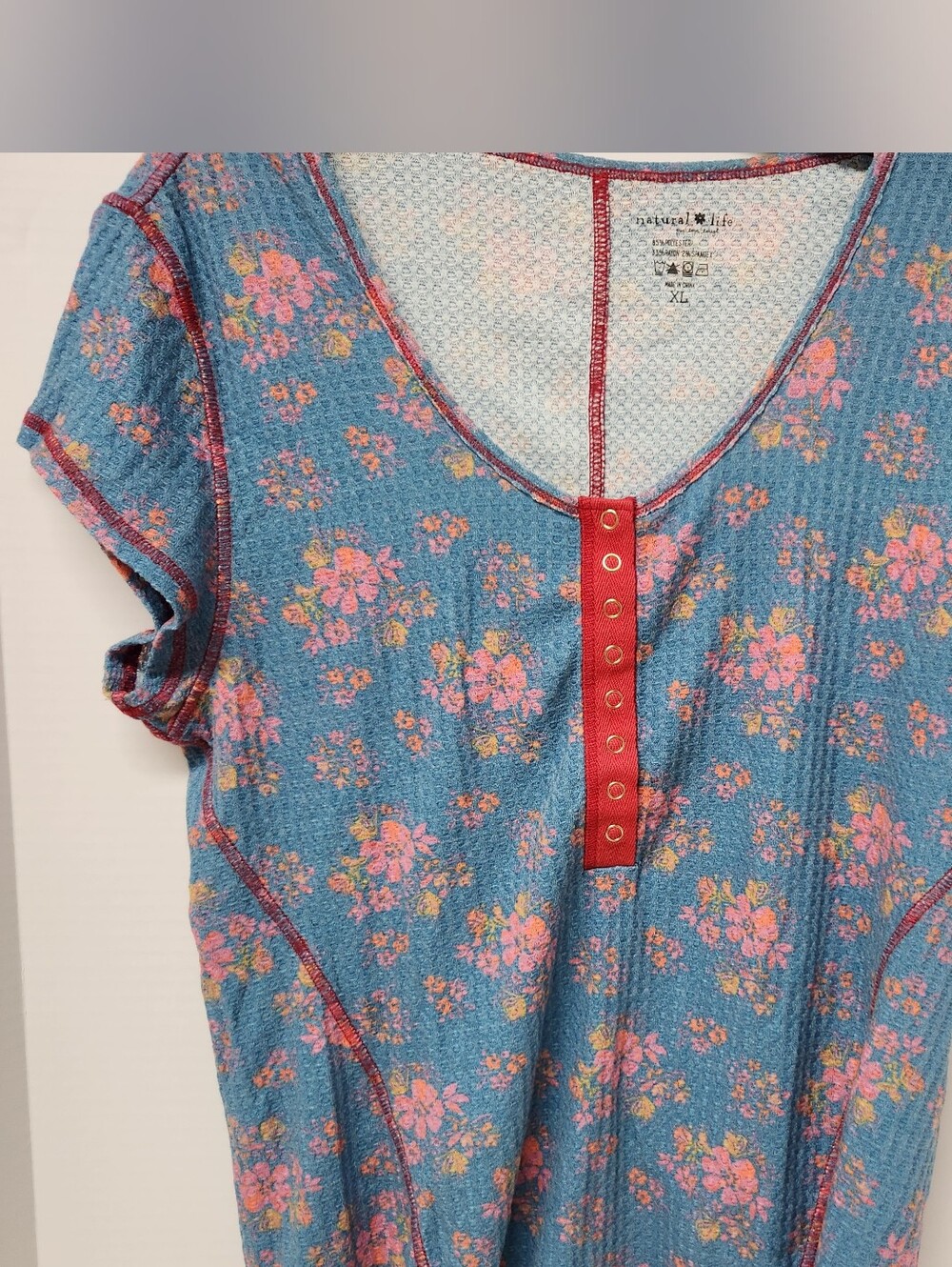Natural Life Short Sleeve Soft Waffle Knit Floral Top Blue Pink Red  XL